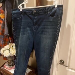 Seven7 jeans bronze rivets down leg side mid rise ankle skinny distressed hems